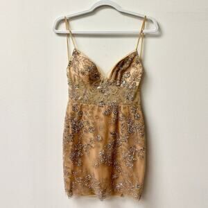 MUSE by Berta Embroidered Floral Sleeveless Padded Cocktail Dress Gold 38 / 4